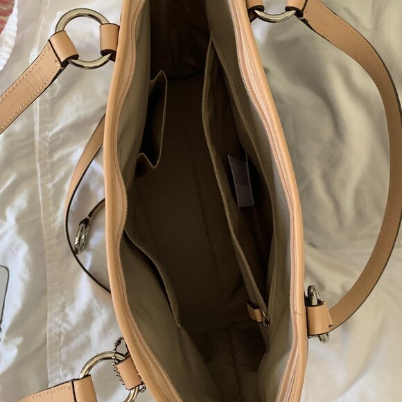 Coach Peyton Signature Tote - Picture 3 of 4